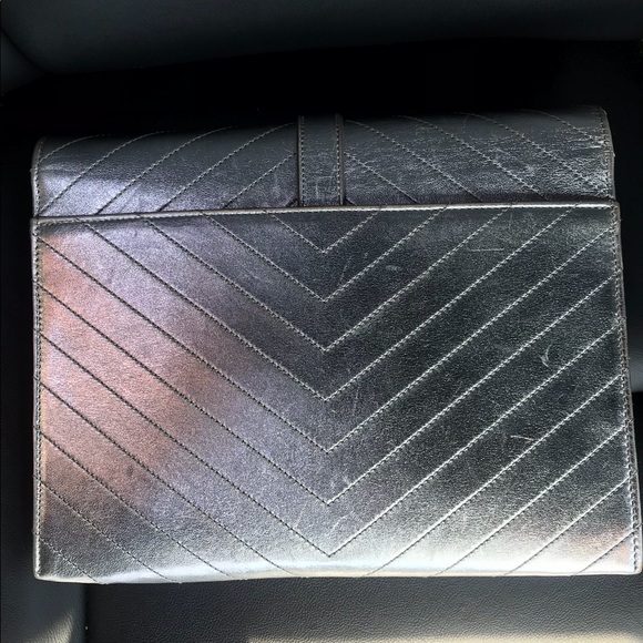 “SOLD” YSL Envelope Chain Bag Gold & Silver - Picture 2 of 15